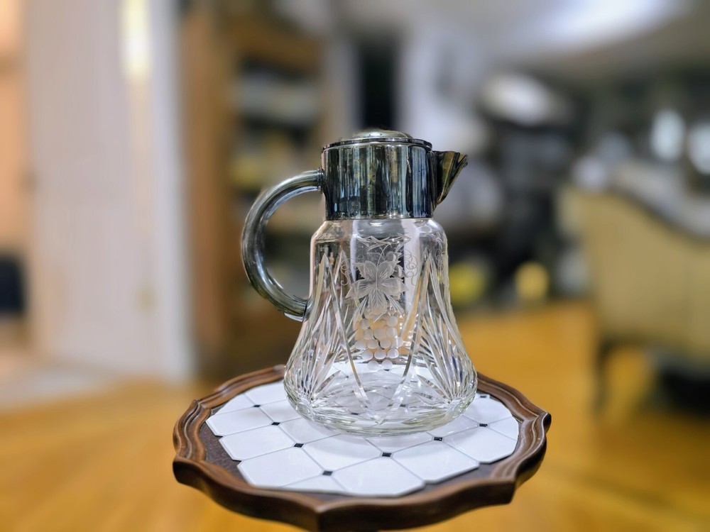 QUIST WURTTEMBERG 12" Tall CUT Crystal PITCHER JUG Grape Leaf Flower