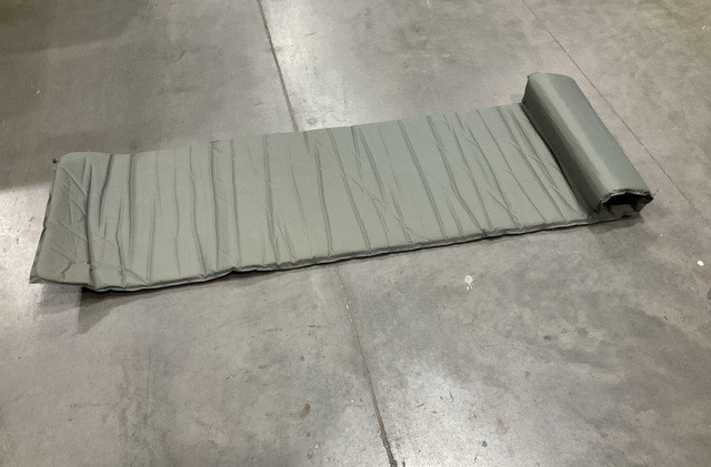 GENUINE US MILITARY ARMY GREEN SELF-INFLATING SLEEPING MATS. DURABLE MADE IN USA