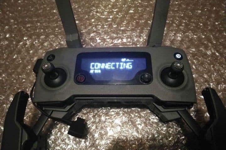 Dji Mavic 2 Zoom Drone Fly More Combo Kit With Controller Battery Excellent