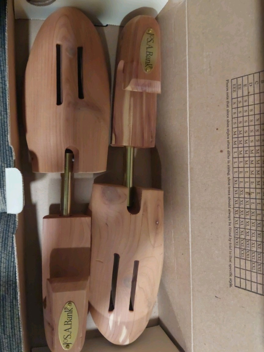 Jos. A. Bank Clothiers CEDAR WOOD Shoe Trees Size XL Slit-Toe BRAND NEW In box