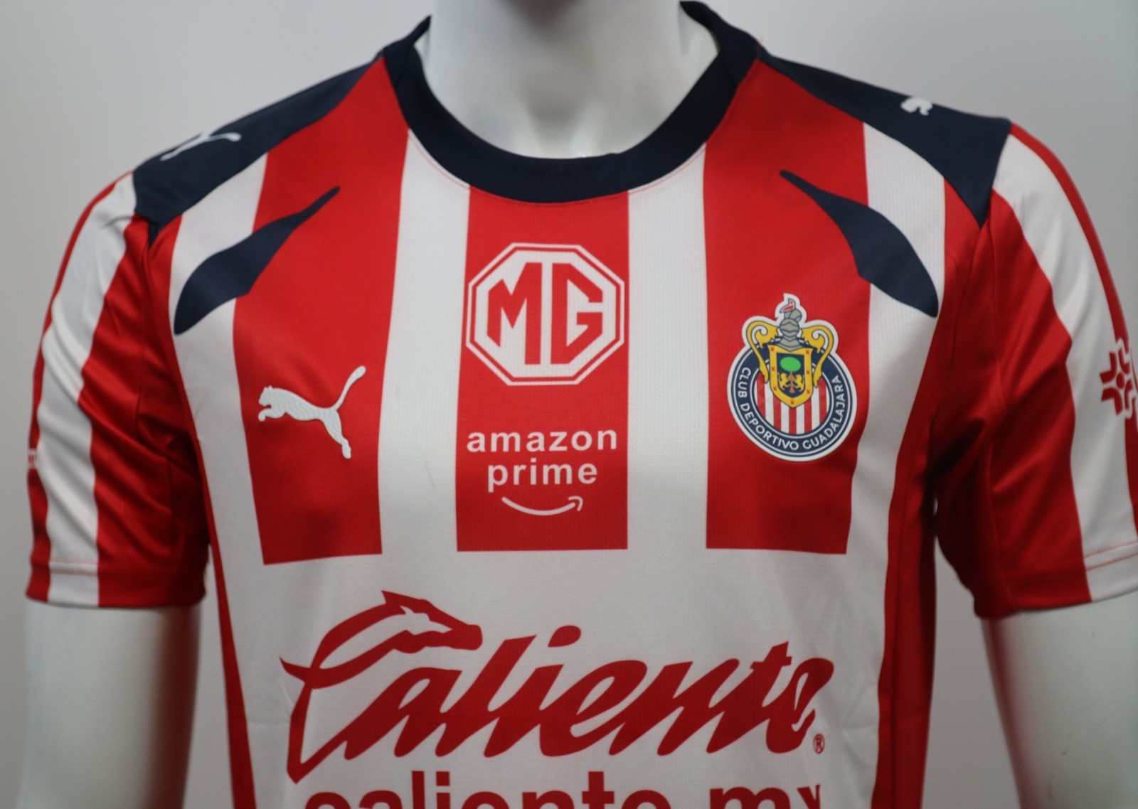 CHIVAS LOCAL 25/26 CON PARCH LIGA MX (Talla Reducida) slim fit LEER DESCRIPSON
