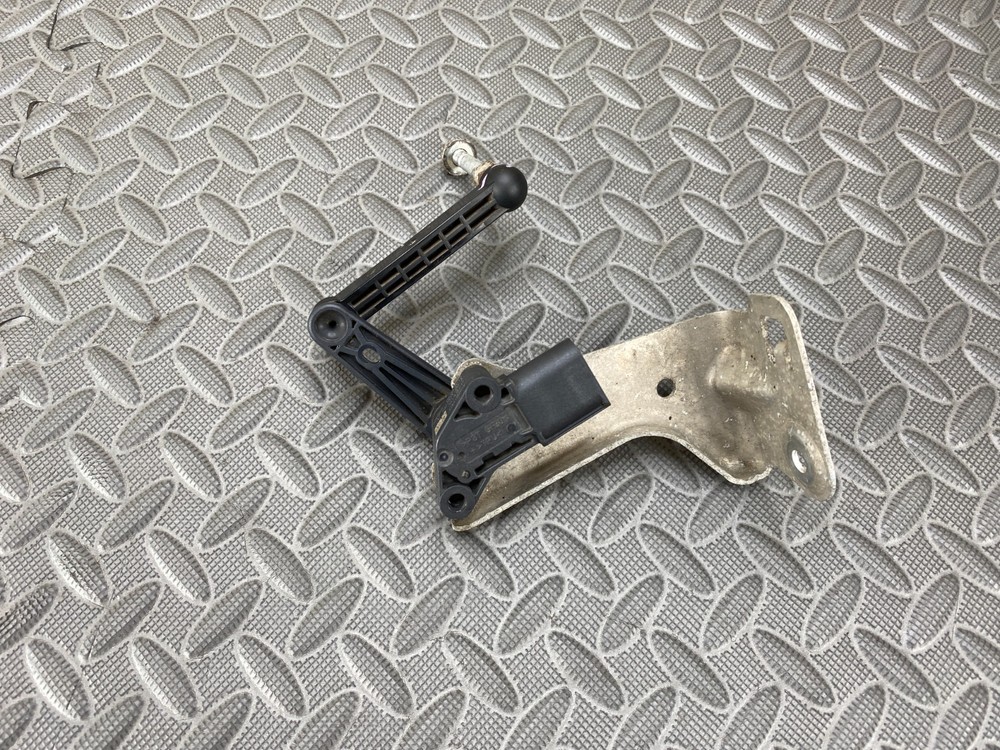 Tesla Model S Height Level Sensor Rear Left 1027971-00-A