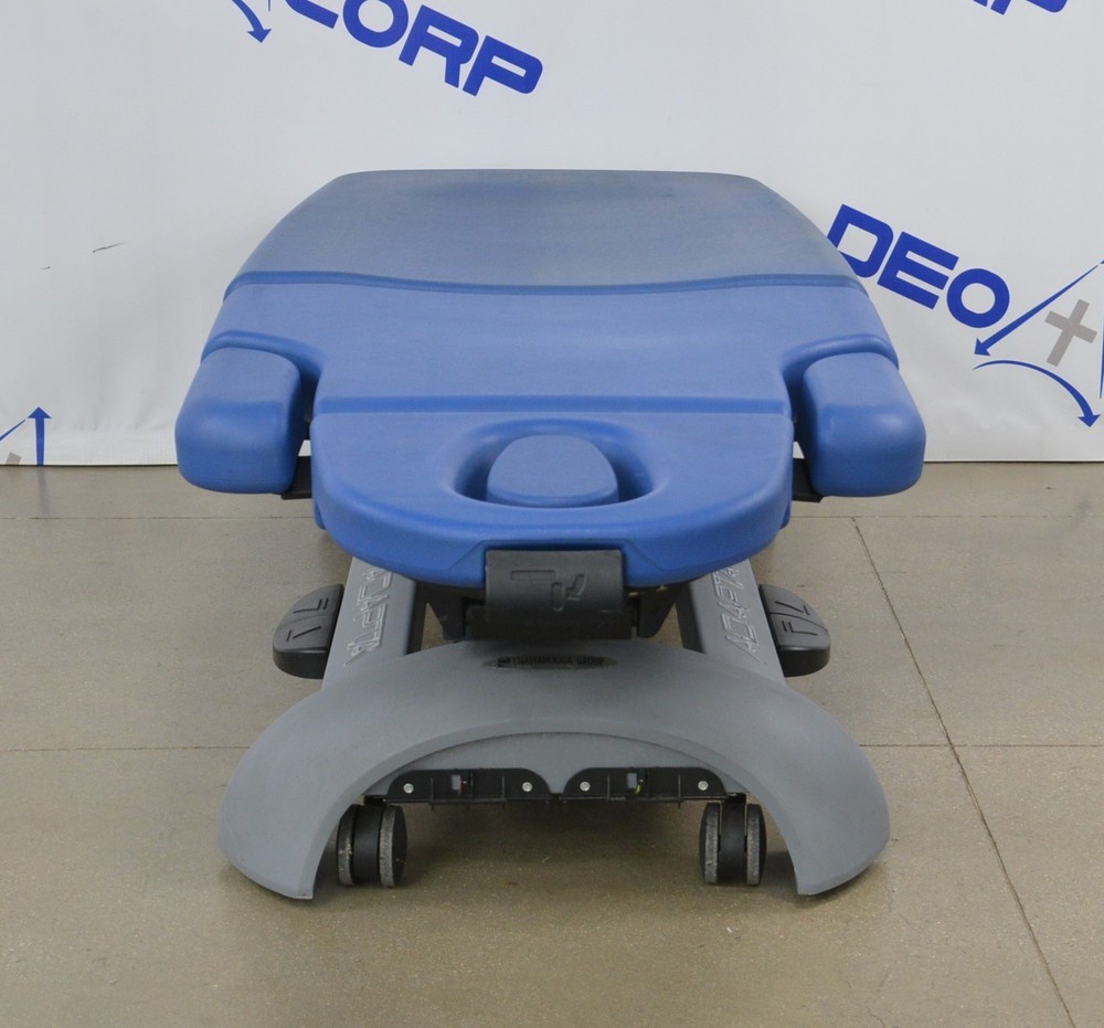 Chattanooga Adapta Summit 7 3322 Physical Therapy Table