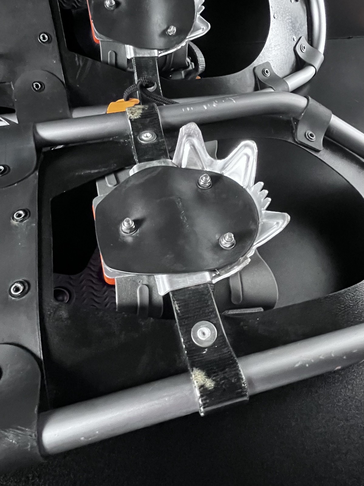 Yukon Charlie's Professional Guide Pro V Series Pair Snowshoes 9x30