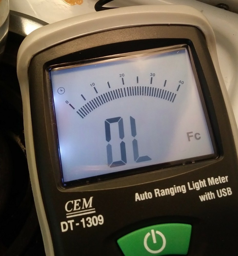 CEM DT-1309 / Auto Ranging Light Meter With usb & Case