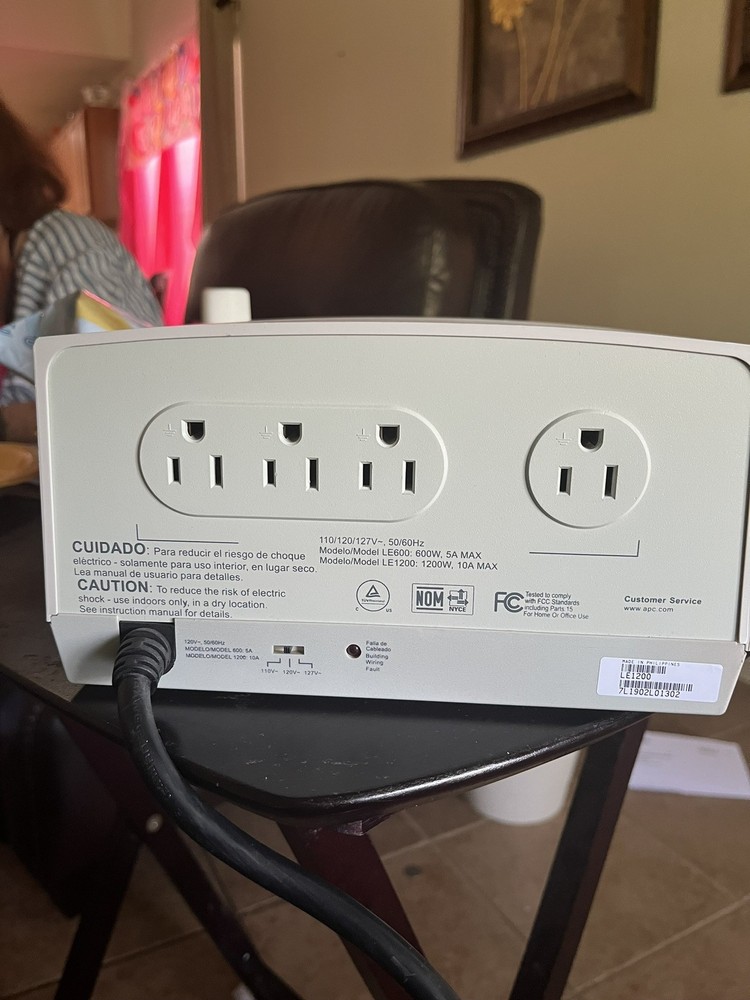 APC Automatic Voltage Regulator | LE1200 | Line-R 1200VA Tested Working