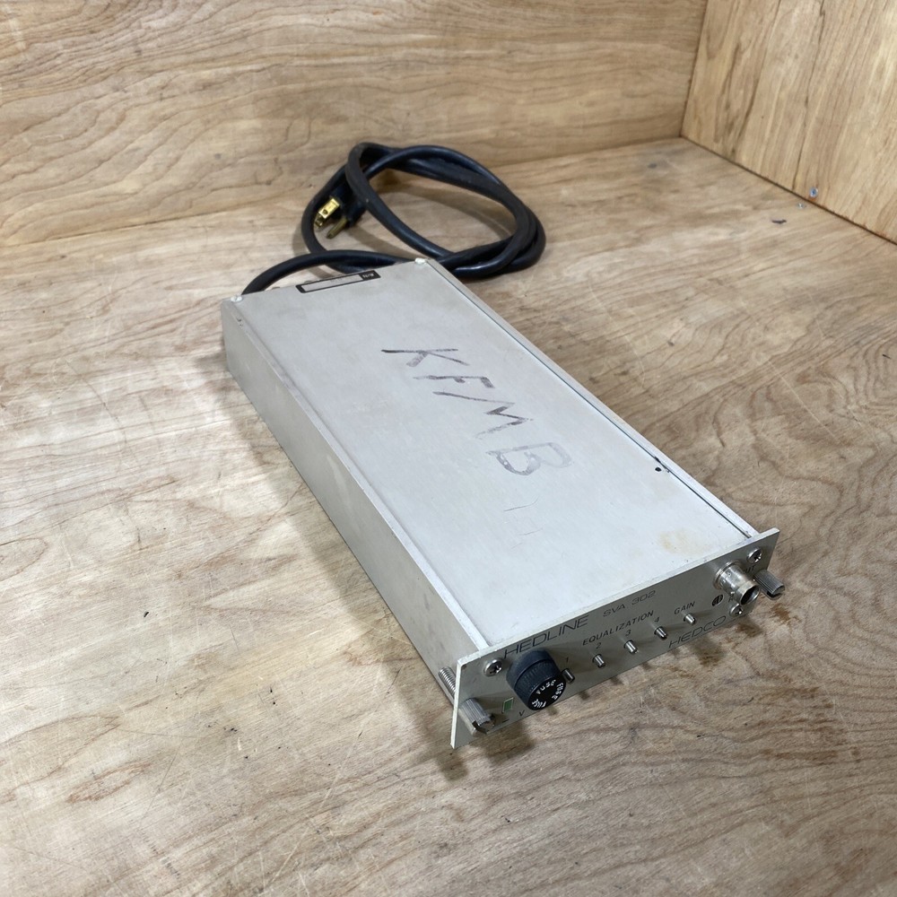 Hedco SVA-302 Hedline Silver 4-channel Audio/Video Equalizer - Powers On