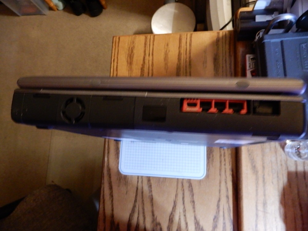NEC Versa LX Laptop Computer with Windows XP Home Edition