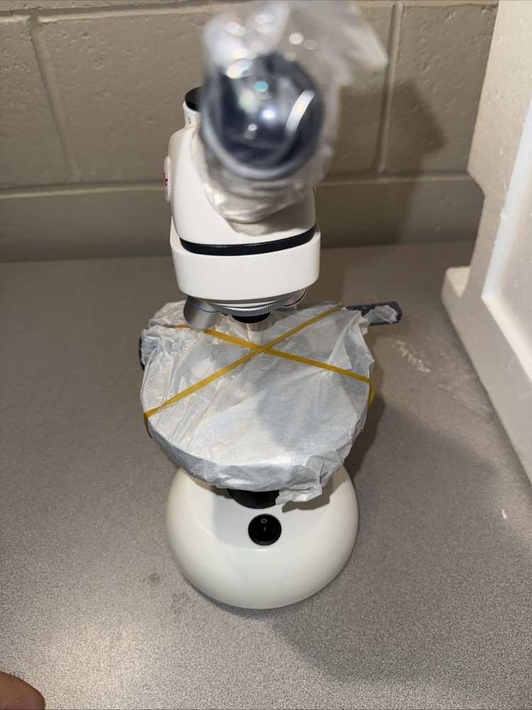 Motic Instruments M3604-3 Microscope. Swiftline with LED LIGHT. READ