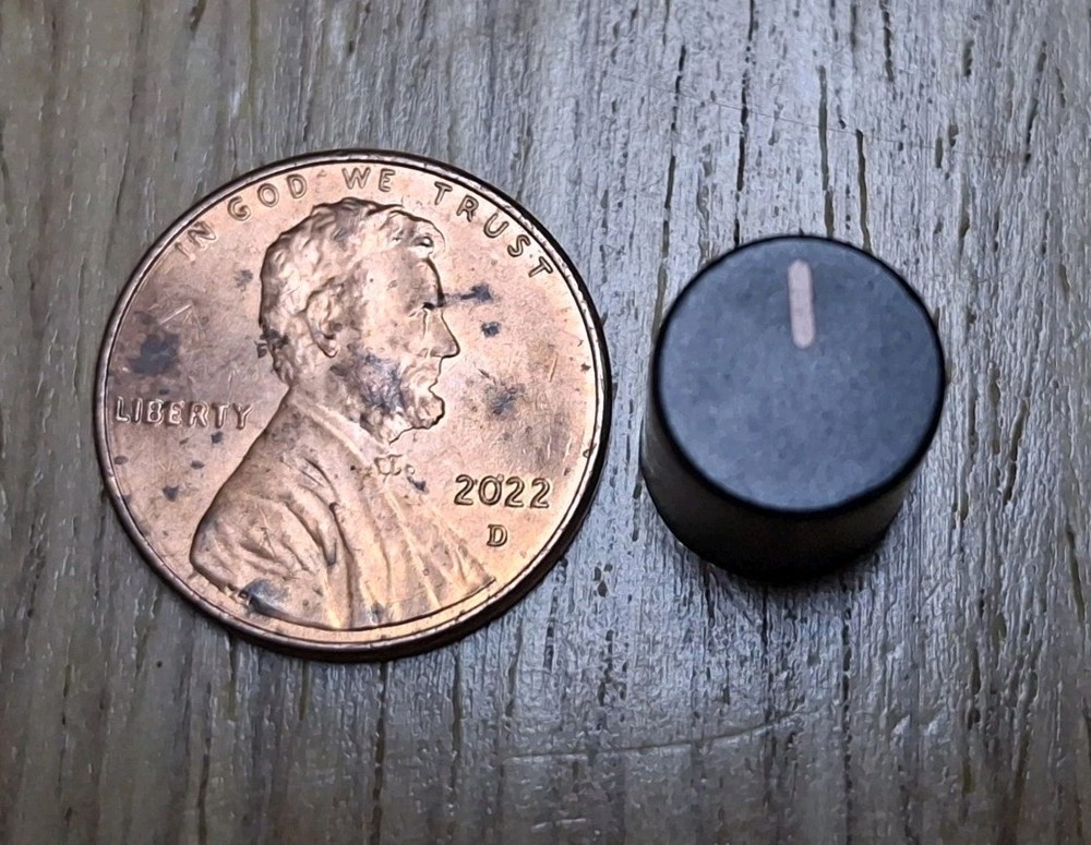 (1) Replacement KNOB FOR Tascam US Channel USB Audio Interface