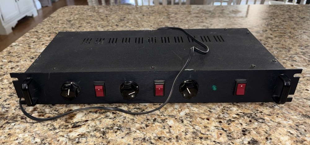 Audio Power Control Distributions Panel Rack Mount 19” Powers Up.