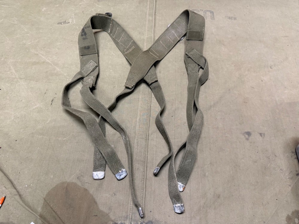 ORIGINAL WWII US ARMY M1944 COMBAT FIELD EQUIPMENT SUSPENDERS