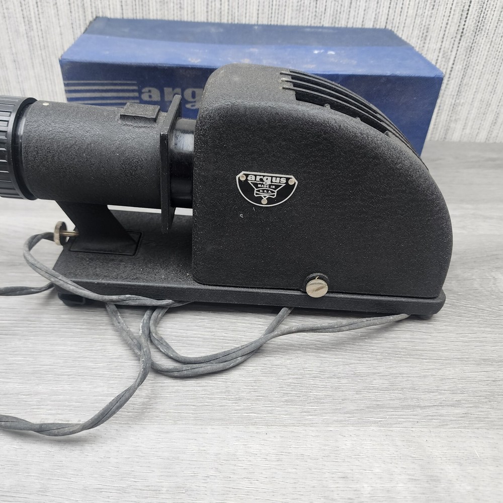 Vintage Argus 100 Watt Slide Projector