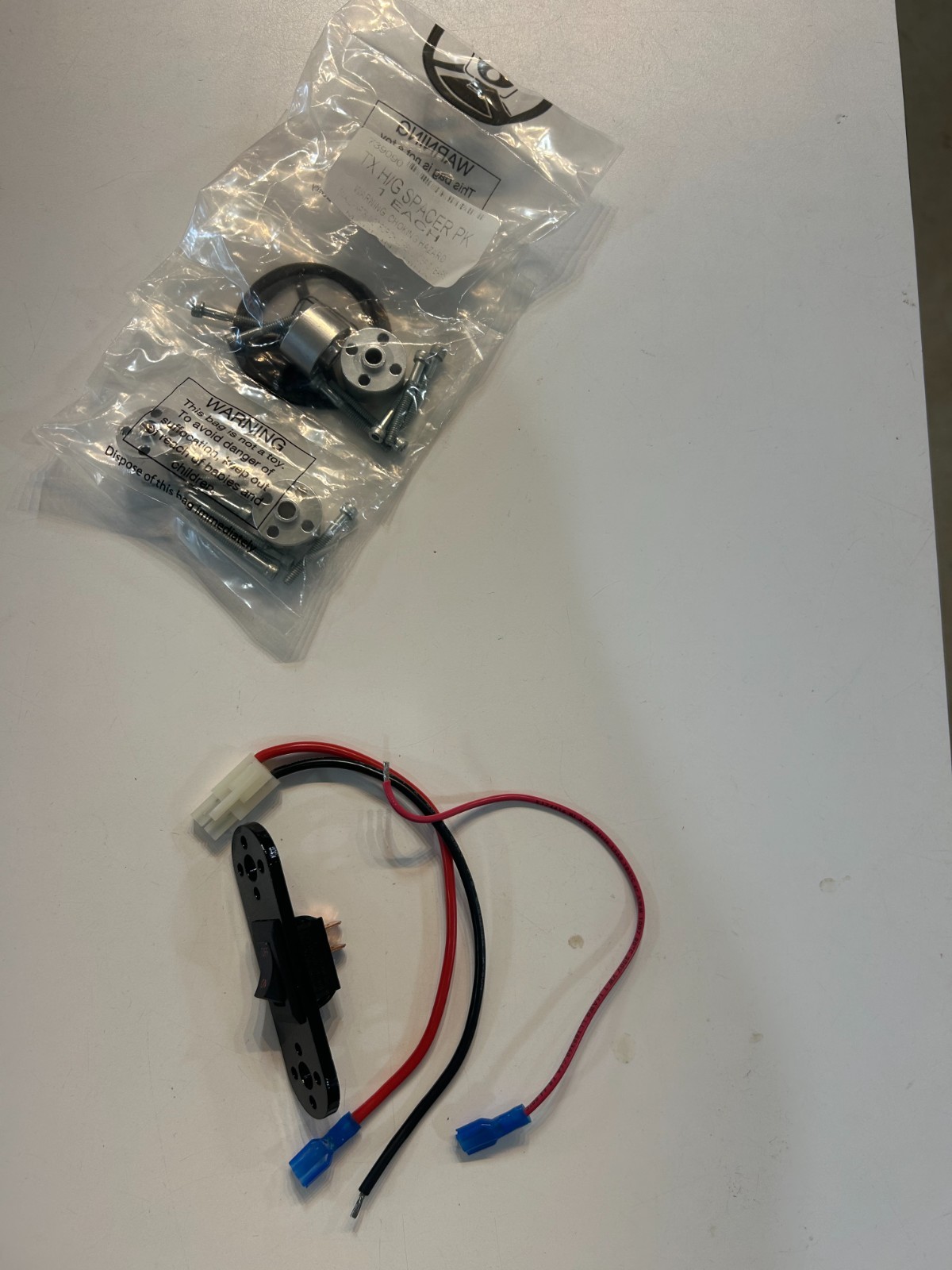 Pitsco TETRIX Robotics | Robot STEM Education Base Set 570 Pieces 739145 LEGO •