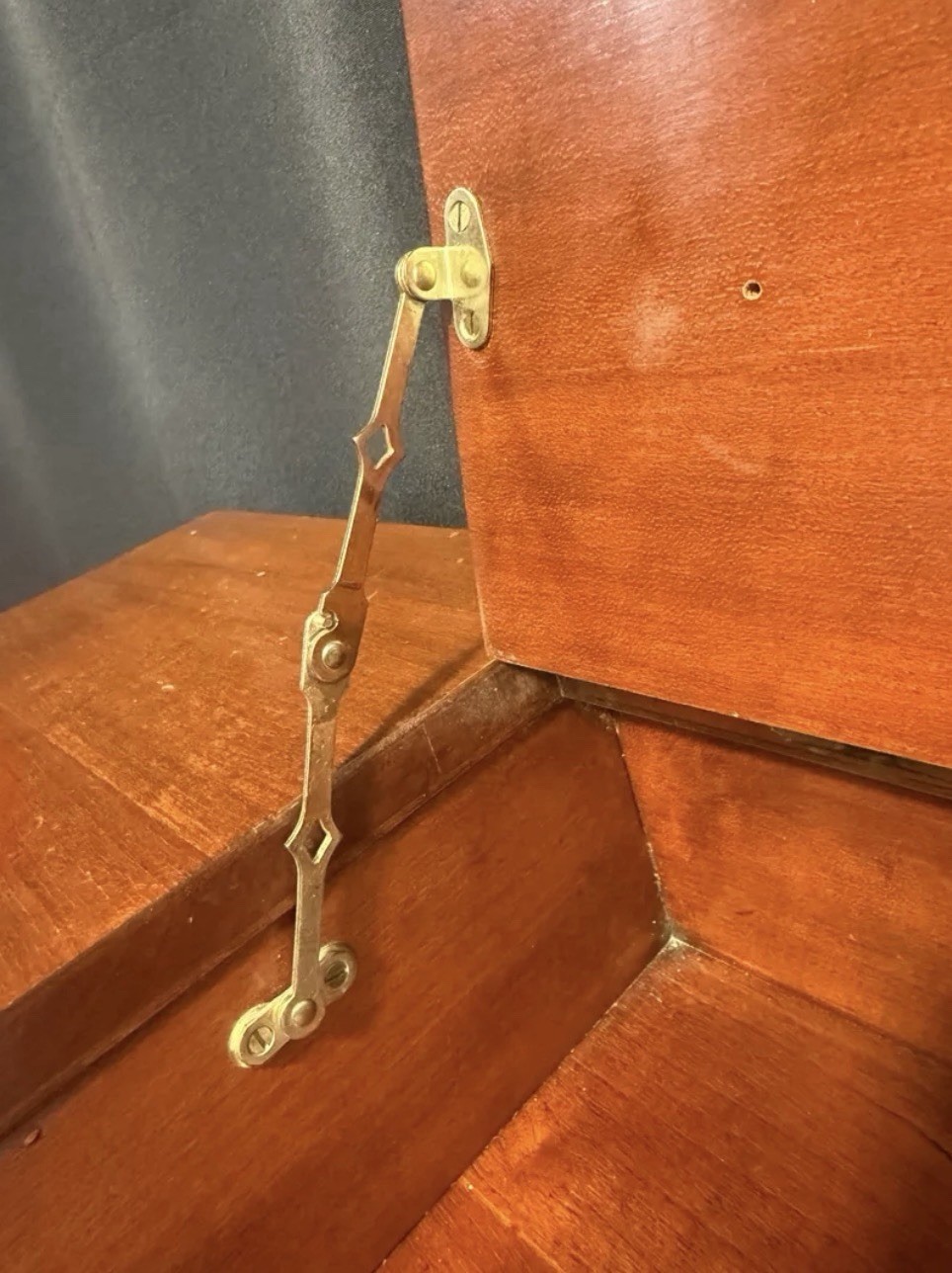 Antique mid-century John Widdicomb flip top vanity