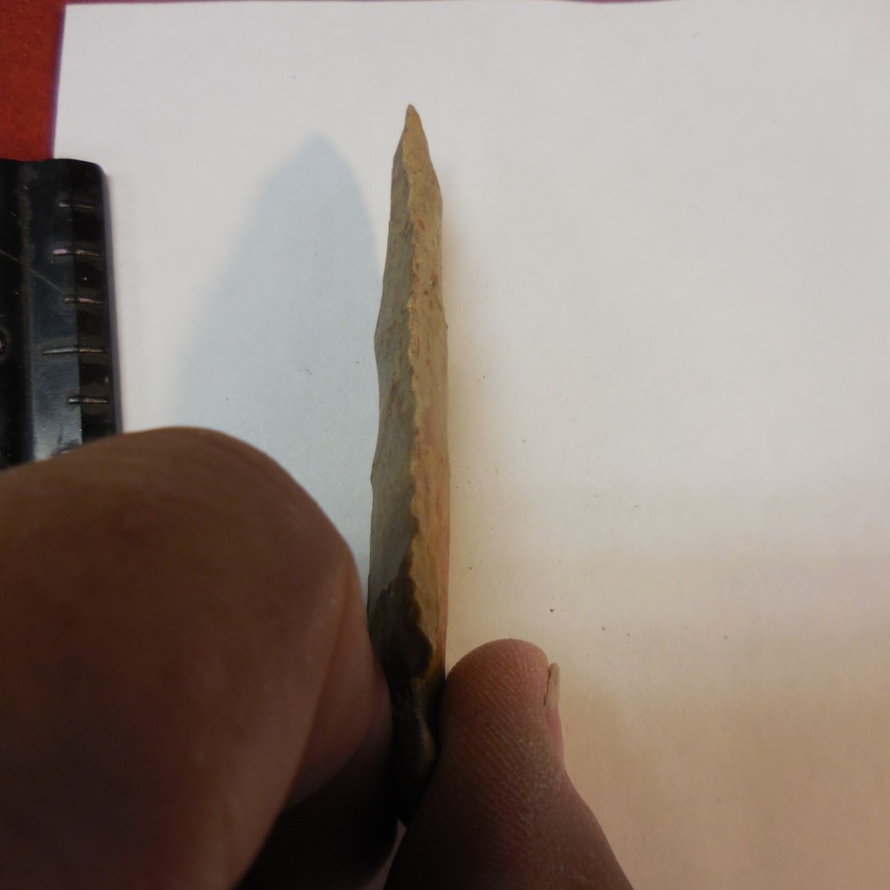 BEVELED DOVETAIL POINT--CLASSIC FORM AND FLAKING
