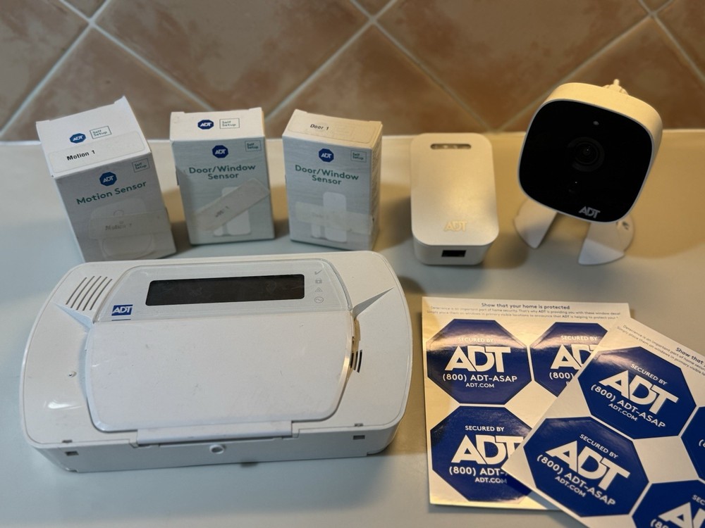 ADT Security System Bundle Panel + Camera + Sensors + Gateway + Stickers (Read)