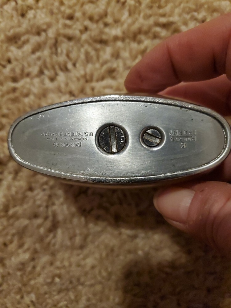 🕯🕯Vintage Ronson Trophy Table Lighter Stagecoach