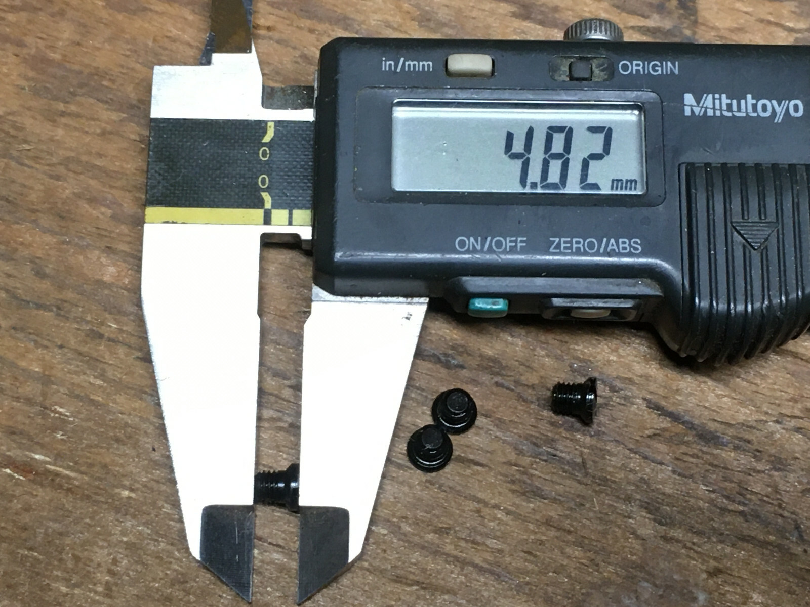 Set of 4 Remington 700, 740, 742, 760 Front Rear Sight mounting Screws 6-48 6 48