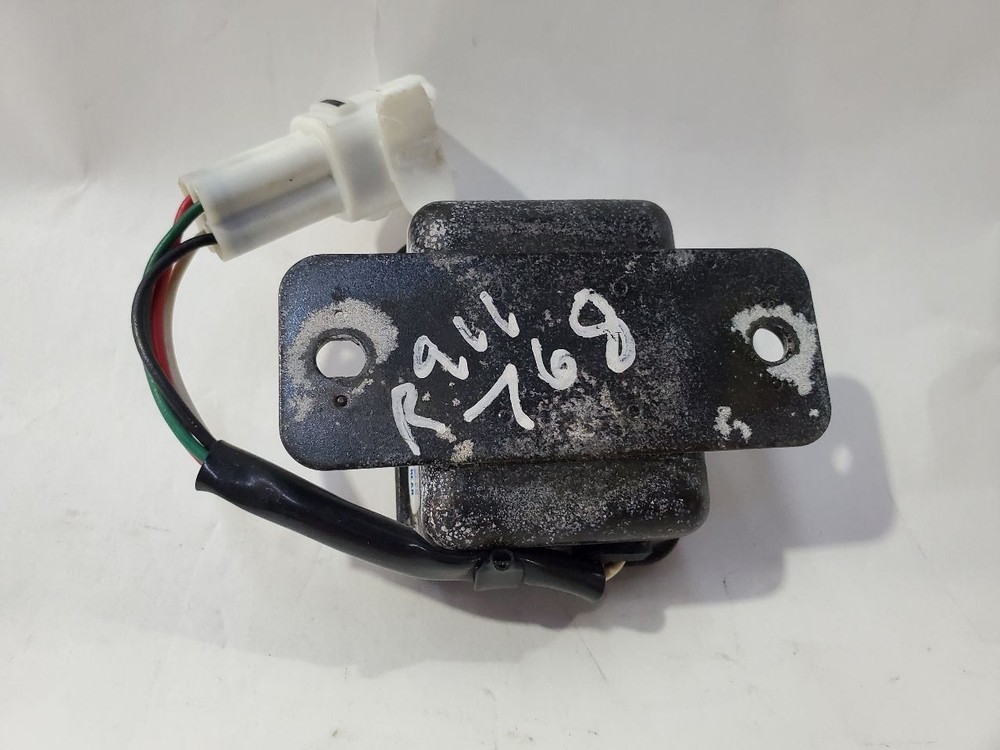 1988 Toyota Celica OEM 89441-32010 Sensor Deceleration Control Module
