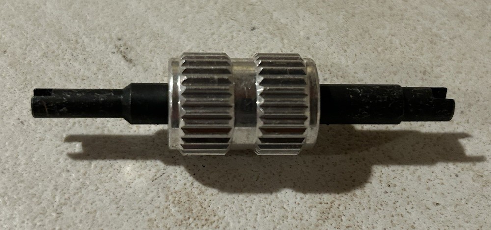 NOS. Snap On Tools ACT1290A Universal Core Remover Installer Schrader