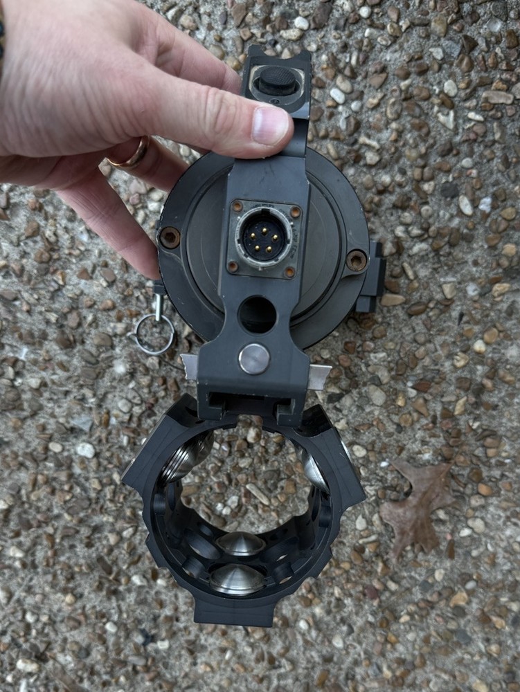 Surefire Hellfighter High Intensity Light - Combat Short Barrel Mount M87 D