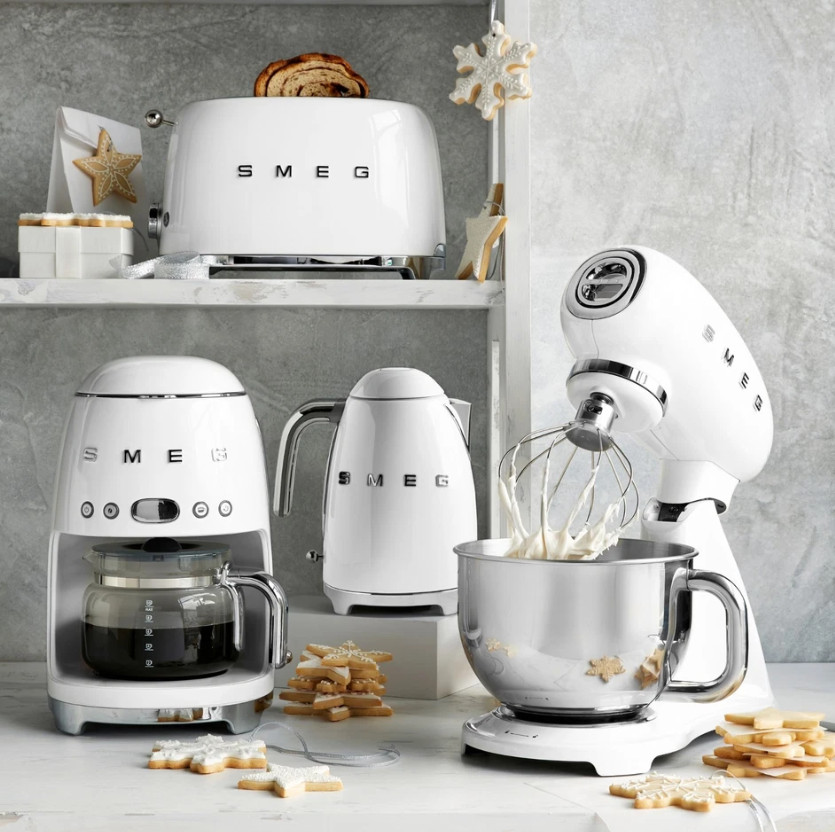 SMEG Drip Coffee Maker, 10-cup- White
