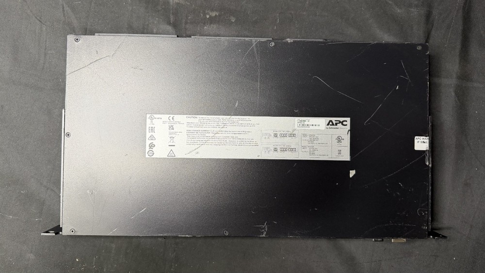 APC AP4423A NetShelter Rack Automatic Transfer Switch