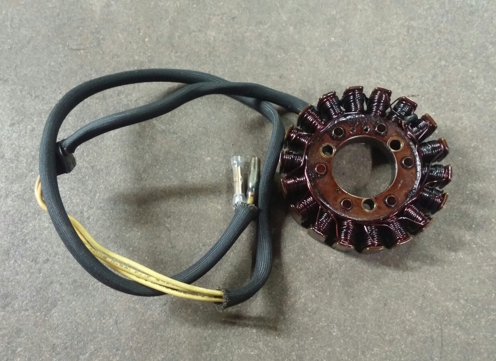 SUZUKI 700/750 83-85 STATOR