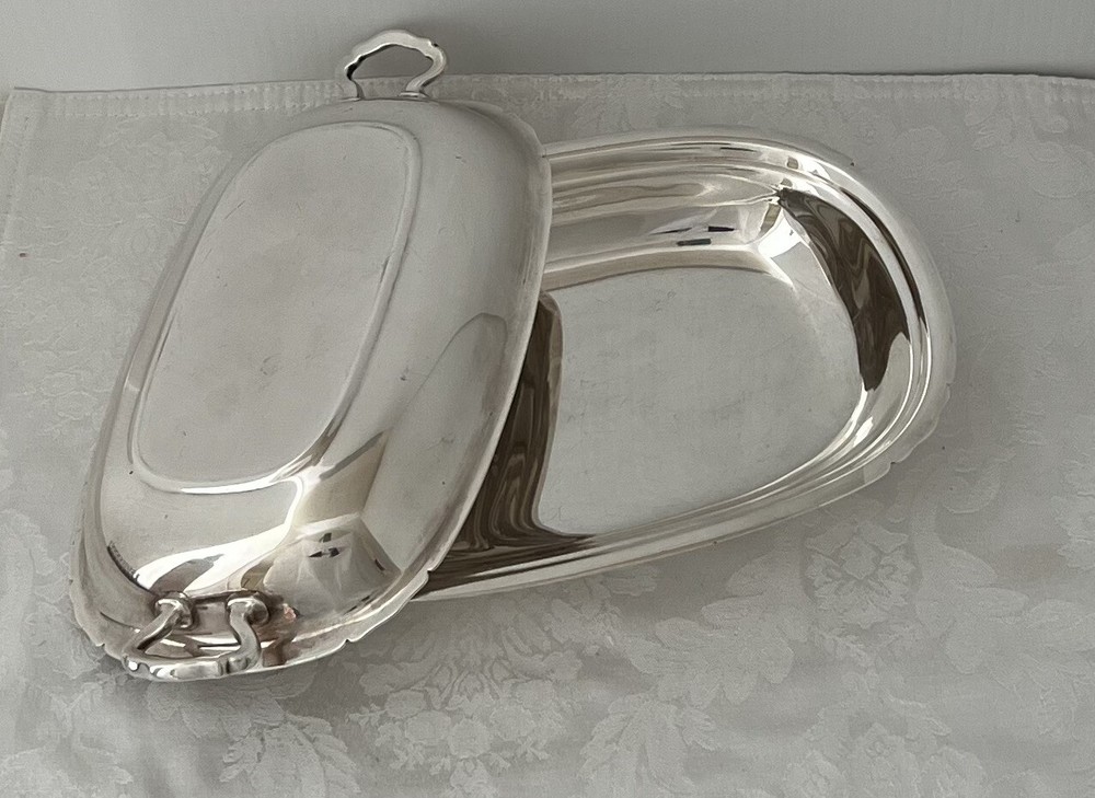 Reed & Barton 5001 Mayflower Silver Plate Covered Vegetable Serving Dish