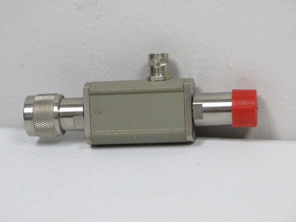 HEWLETT PACKARD 11665B RF MODULATOR,USED,N-COAXIAL