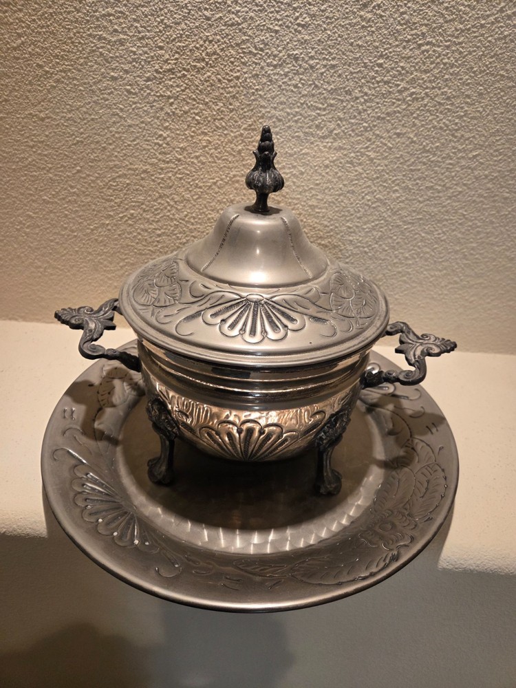 Silverplated Tureen and Tray - Pretty Design