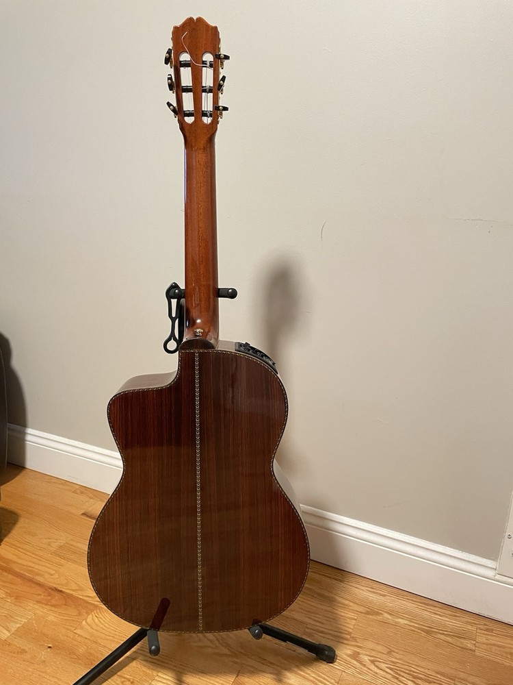 Classical guitar takamine Hirade EP-90