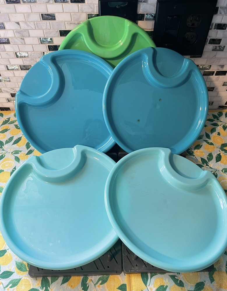 Pampered Chef 10” Outdoor Plates Set #3