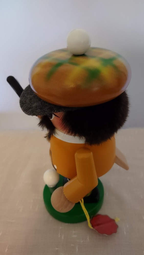 Steinbach Original Nutcracker Golfer Made in Germany 9.5"