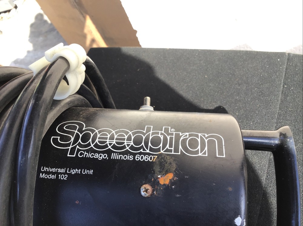 Speedotron Universal Light Unit 102
