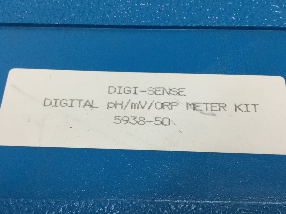 Cole-Parmer 05938-50 Digi-Sense Digital LCD pH/mV/ORP Meter Kit, 0-14pH, 9-Volt