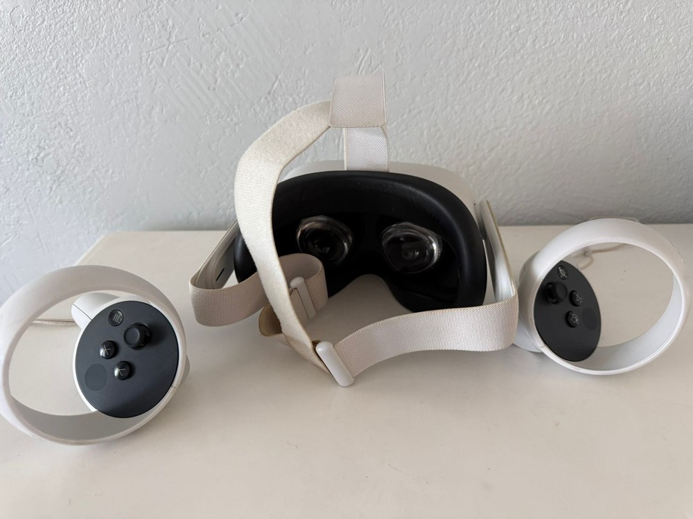 Meta Oculus Quest 2 256GB Standalone VR Headset - White