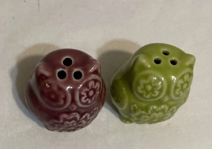Owl Salt & Pepper Shakers Ceramic Boho Reto Green & Maroon .75 Inches