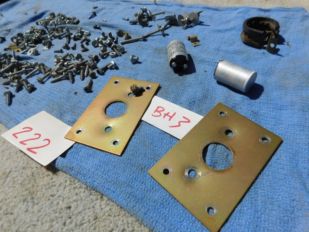 Seeburg 220 222 Screws, Fasteners & Hardware (BH3)