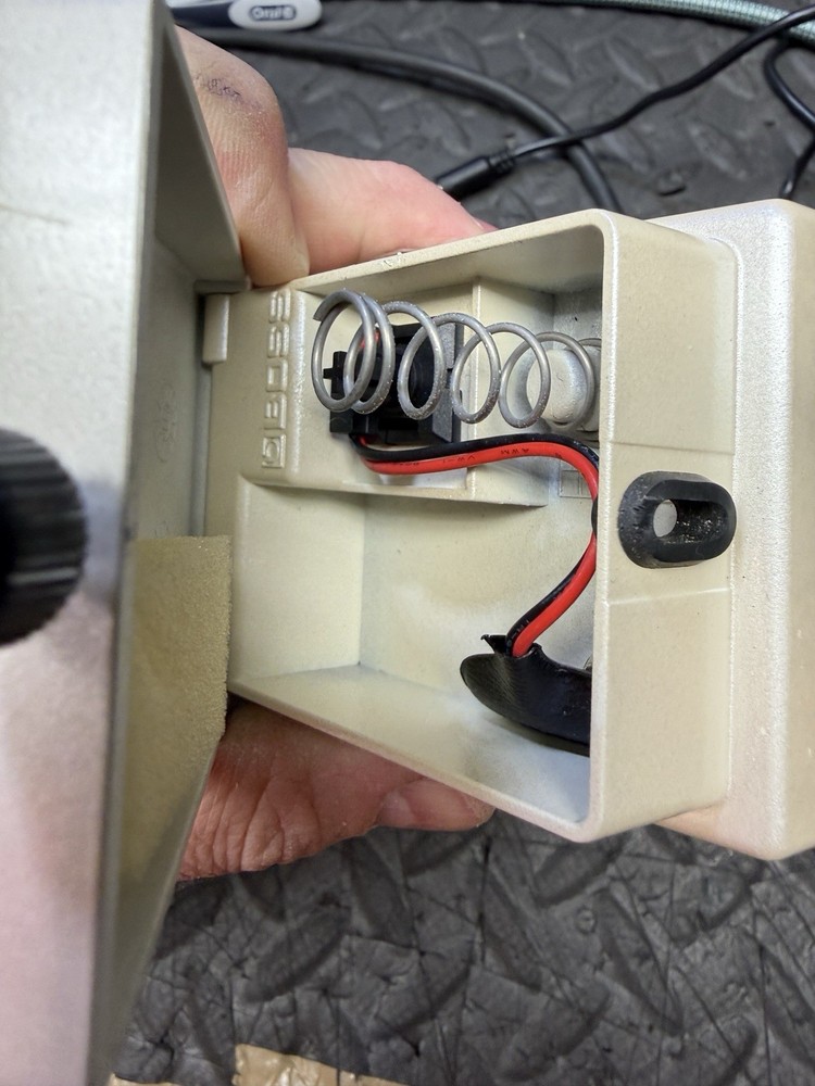 Boss DD-3 Digital Delay Electric Guitar Effect Pedal