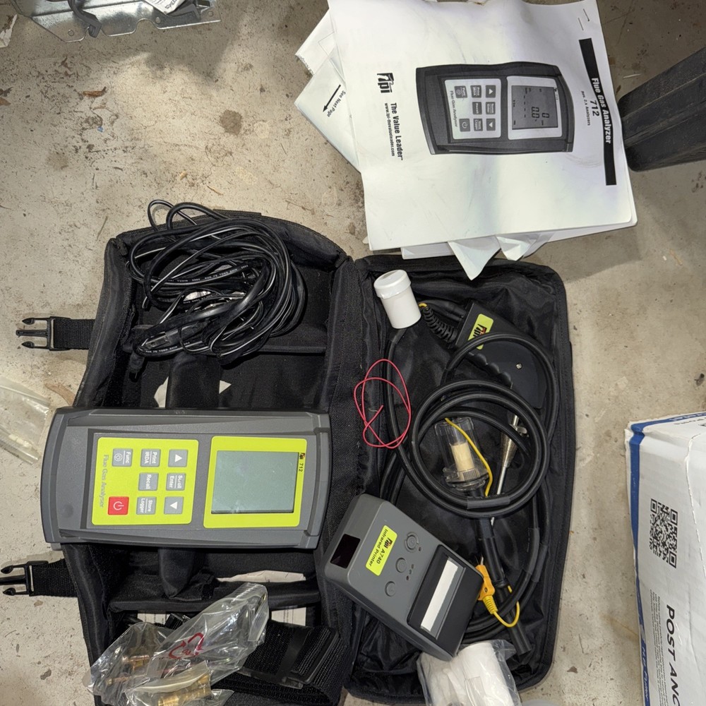 TPI 712 Combustion Efficiency Analyzer with Flue Probe