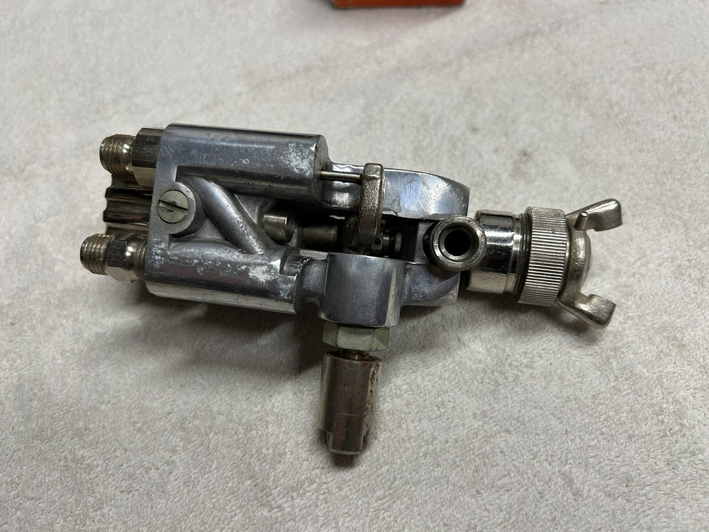 Devibiss Automatic Spray Gun - Type AGA 571
