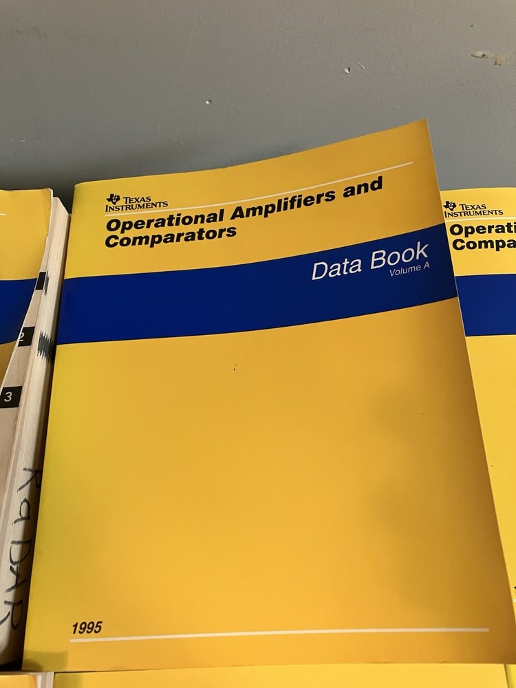 Texas Instruments Lot Of 8 Data Book Circuits, Logic, Amplifiers & Comparators