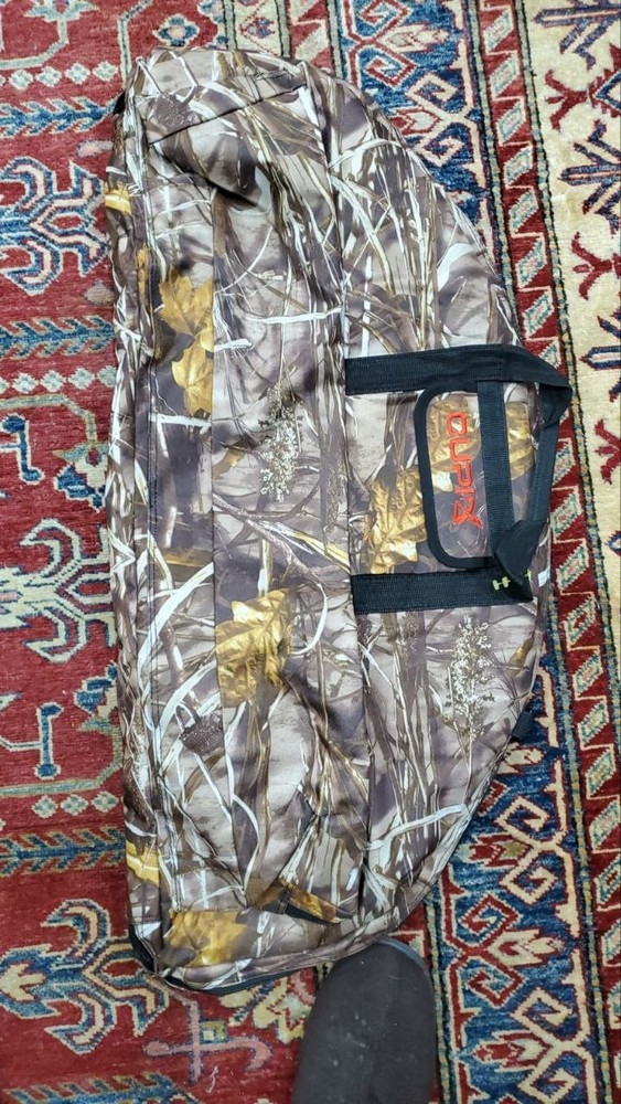 Compound Bow Case Light-Weight Soft Bow Bag with Arrow Pocket and Backpack Strap