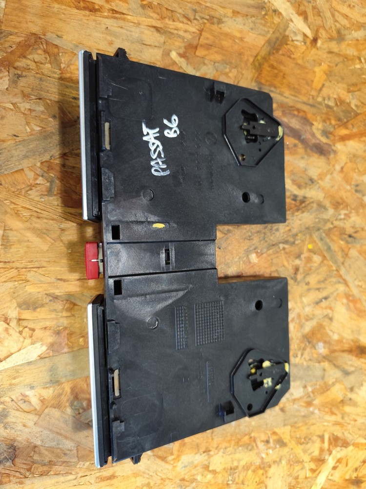 VIDE POCHE WARNING VW VOLKSWAGEN PASSAT B6 4MOTION 2.0 TDI 140HP 3C0858407