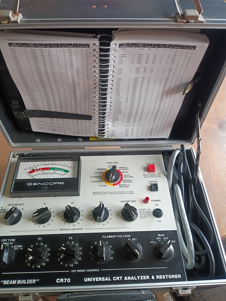 Sencore CR70 Universal CRT Beam Analyzer Rejuvenator POWERS ON UNTESTED As-Is