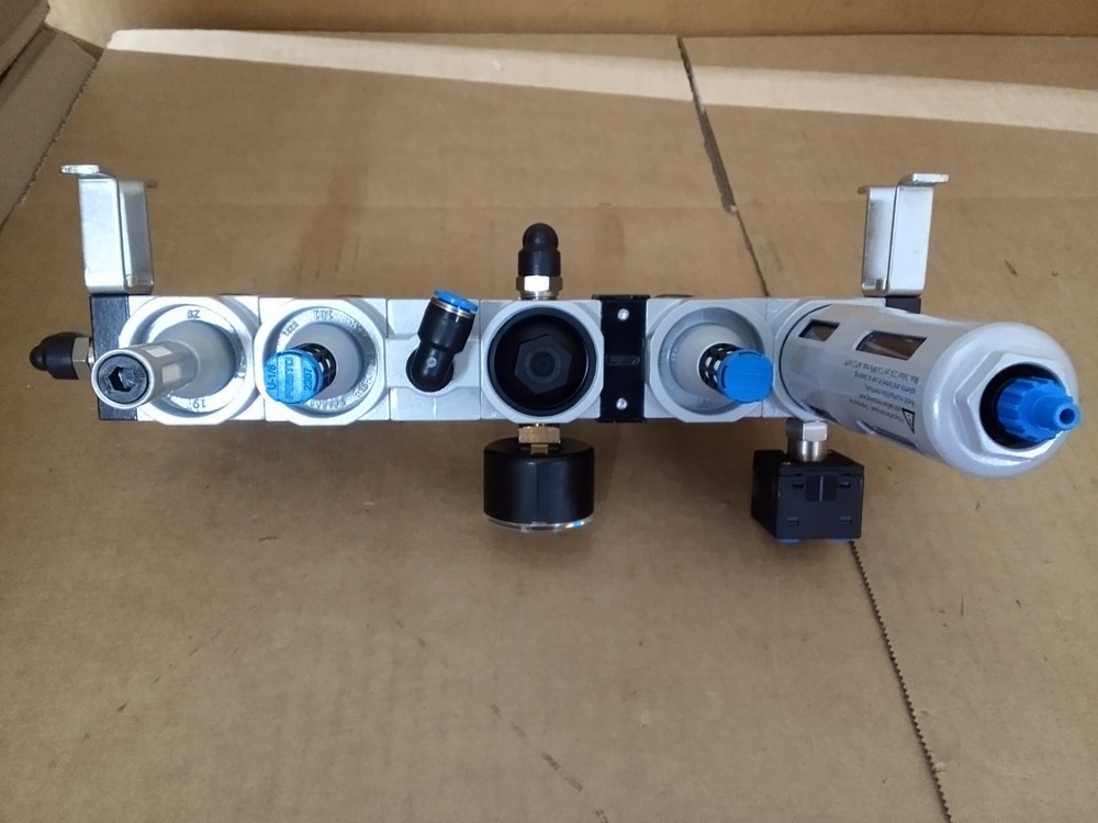 Festo LFR-D-7-Mini J443 Filter Regulator Service Unit See Description
