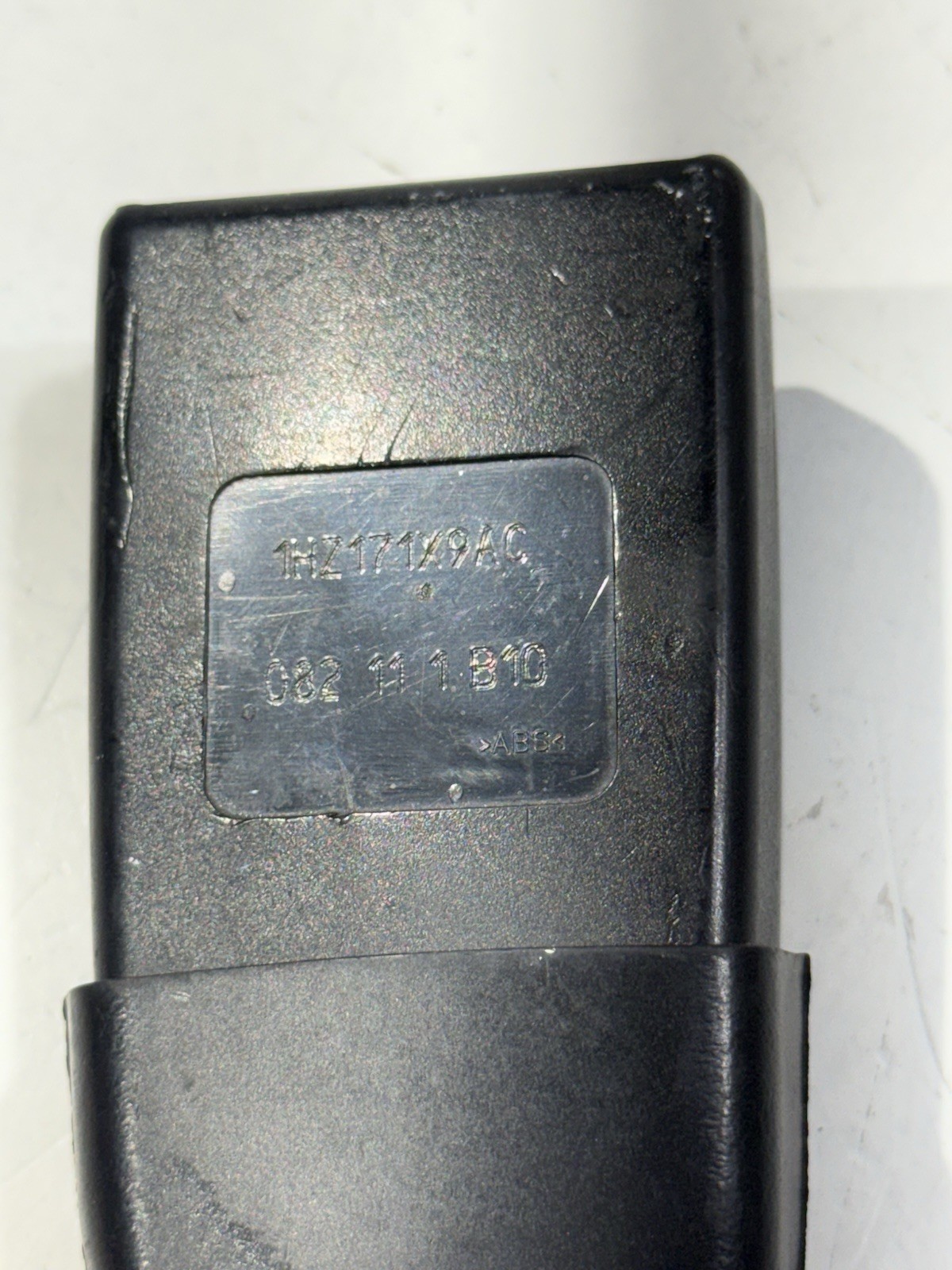 2017 - 2023 Dodge Charger Front Left Driver Seat Belt Buckle Assembly Black OEM