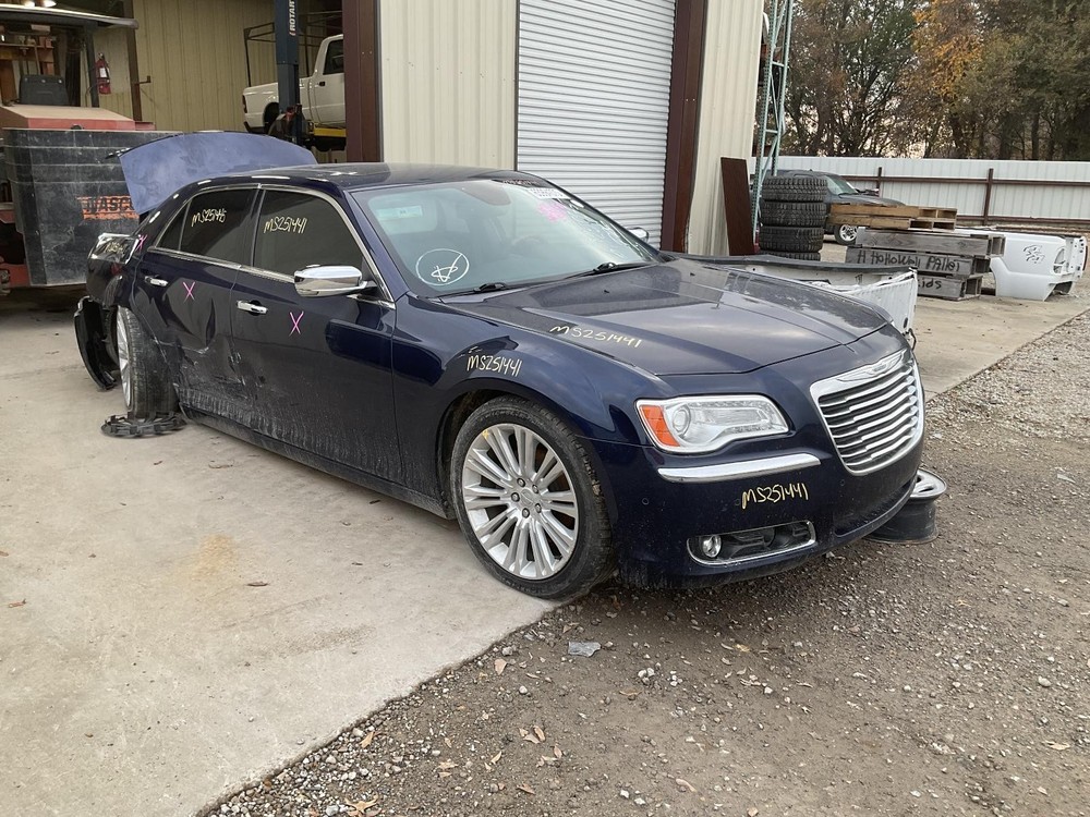 Used Blind Spot Detection System Warning Control Module fits: 2014 Chrysler 300